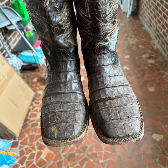 Bootbarn or cavenders brown caiman exotics - Picture 2 of 4